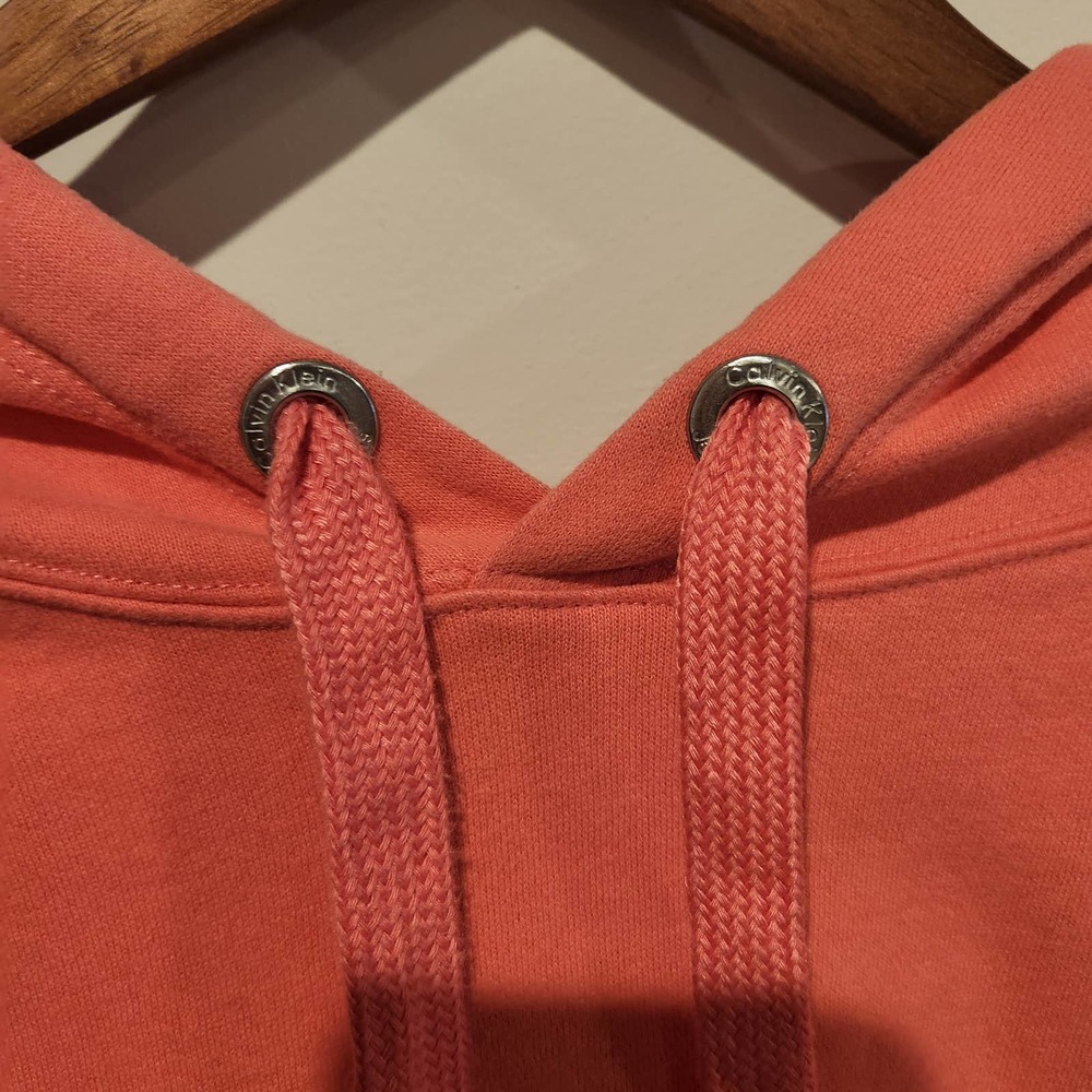 Calvin Klein Jeans Womens Pink Logo Crop Top Hoodie Size Medium 90's Retro Y2K - Picture 4 of 8